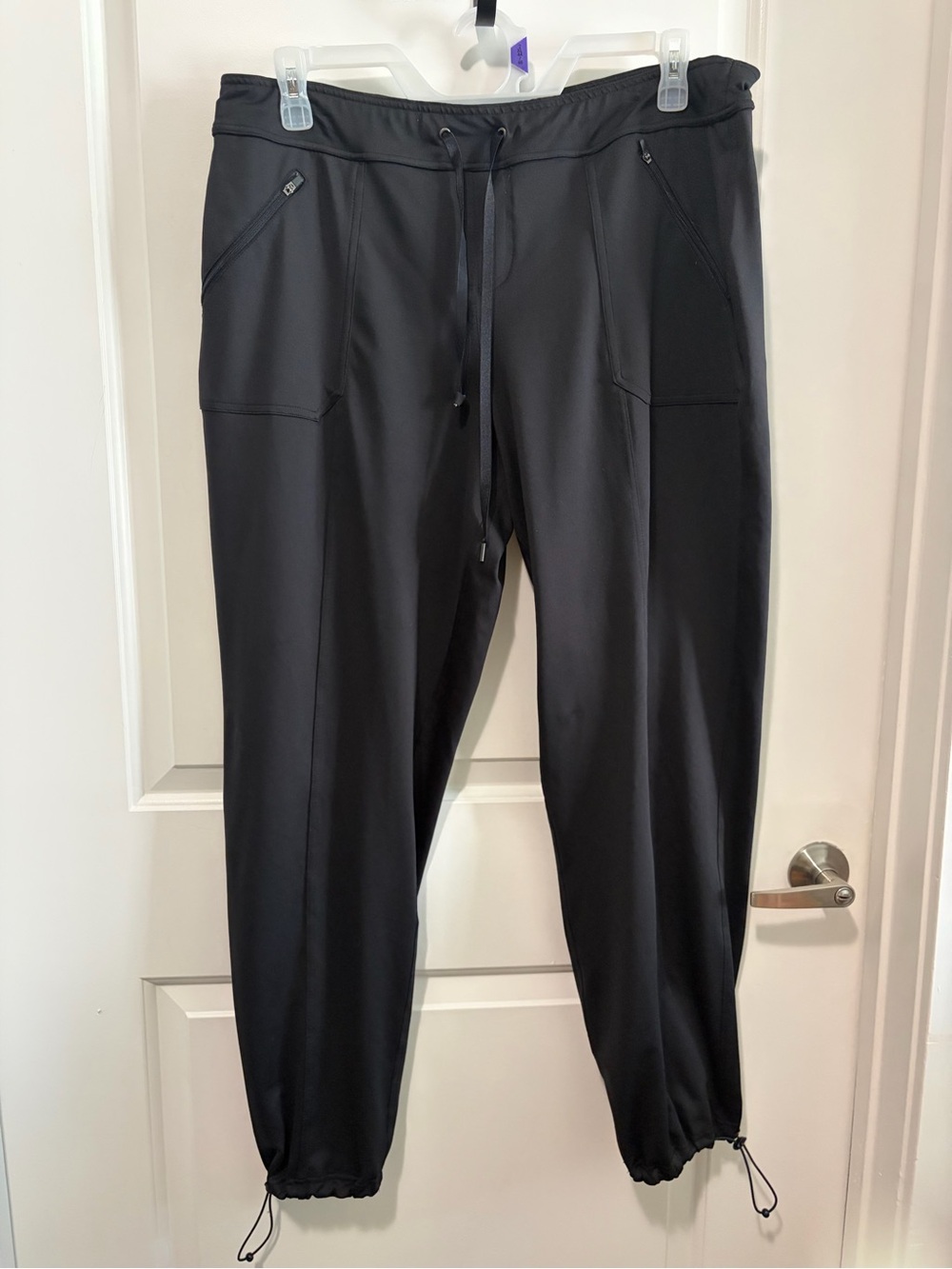 tek gear Woman's Black Drawstring Joggers with Zip Pockets